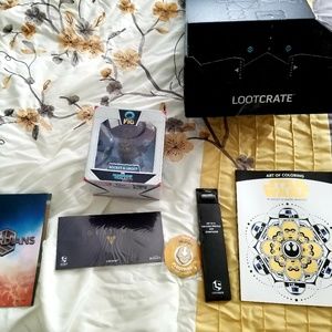 Lootcrate with Rocket & Groot Fig